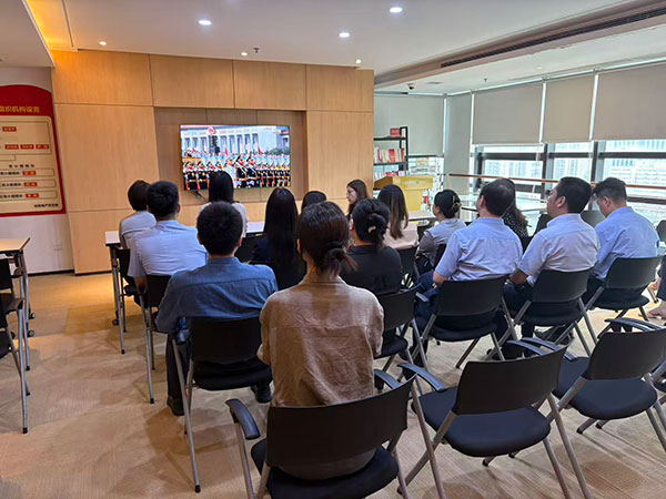 000000.jpg 000000.jpg