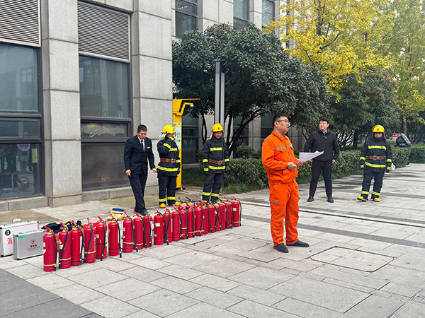 000000.jpg 000000.jpg