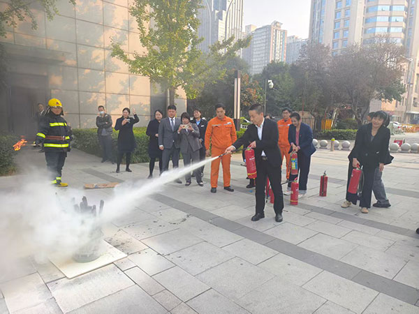 000000.jpg 000000.jpg